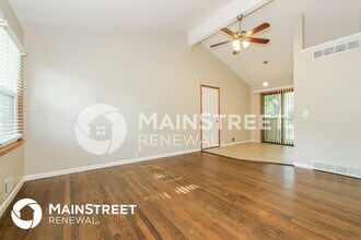 7106 Ballentine St in Shawnee, KS - Building Photo - Building Photo