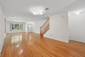 2180 South St in Fort Lee, NJ - Building Photo - Building Photo