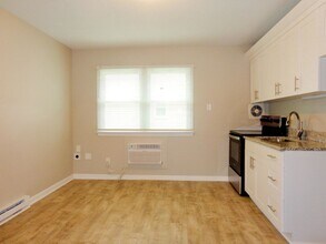 4630 Coronet Ave in Virginia Beach, VA - Building Photo - Building Photo