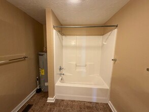 110 Carter St in Martin, TN - Building Photo - Building Photo