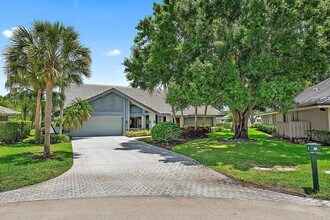 18 Glencairn Rd in Palm Beach Gardens, FL - Building Photo - Building Photo