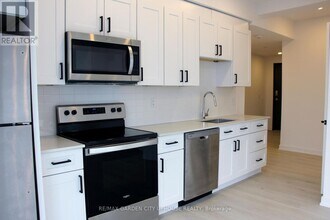 57 Carlisle St in St Catharines, ON - Building Photo - Building Photo