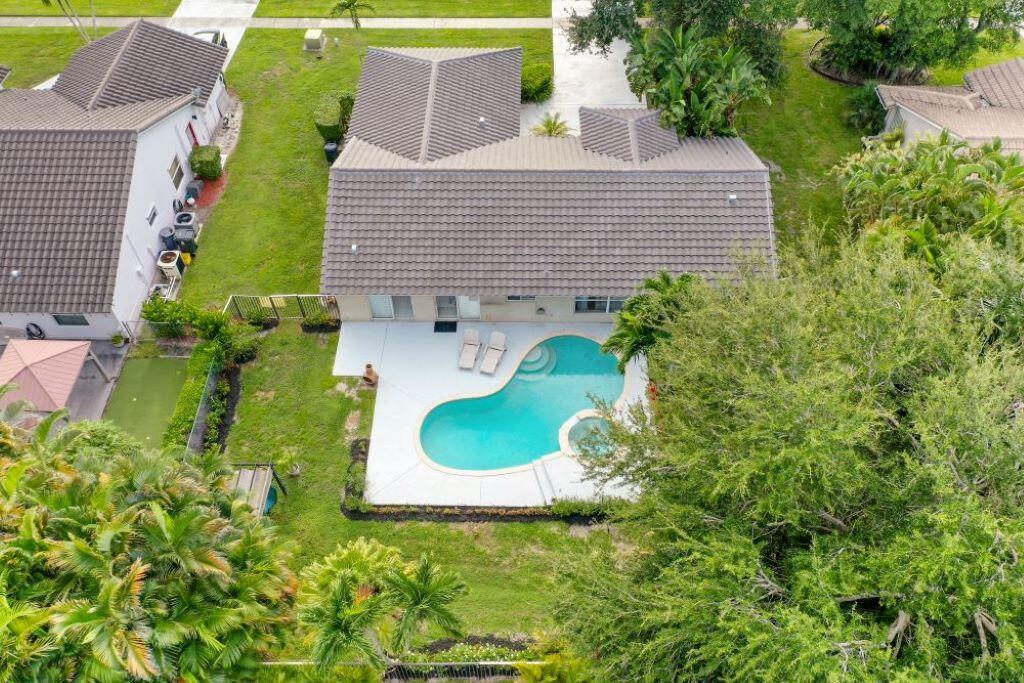 10903 Paso Fino Dr in Wellington, FL - Building Photo