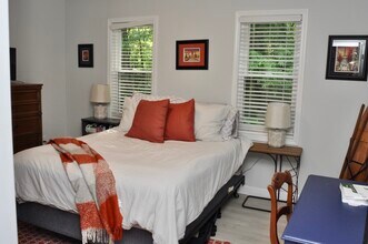 521 Watson St in Davidson, NC - Building Photo - Building Photo