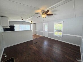 8527 San Juan Calzada in Pensacola, FL - Building Photo - Building Photo