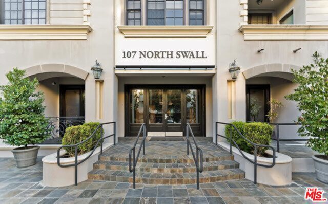 107 N Swall Dr in Los Angeles, CA - Building Photo - Building Photo