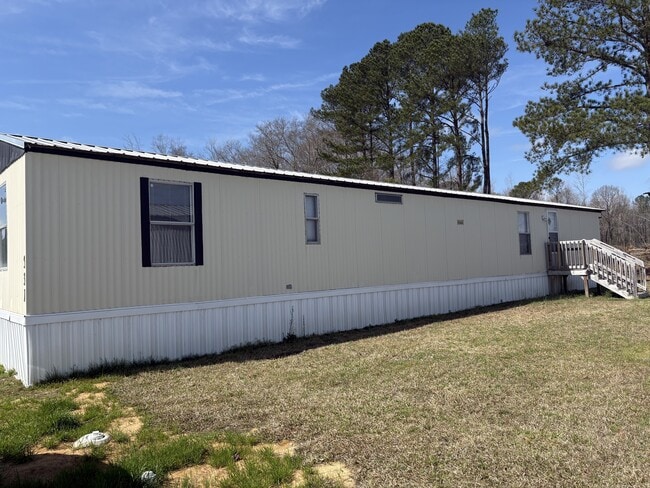531 Canterbury Ct in Timmonsville, SC - Building Photo - Building Photo