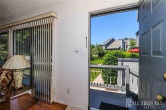 180 Westgate Dr in Edison, NJ - Building Photo - Building Photo