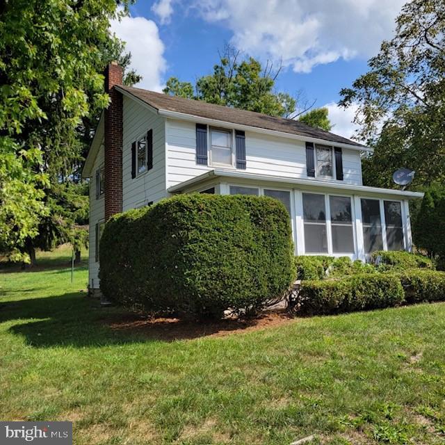 8235 Mentzer Gap Rd in Waynesboro, PA - Foto de edificio - Building Photo