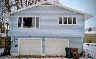 843 1st St NE in Massillon, OH - Building Photo