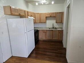 940 Bay St NE in St. Petersburg, FL - Building Photo - Building Photo