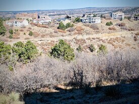 560 Autumn Crest Cir in Colorado Springs, CO - Building Photo