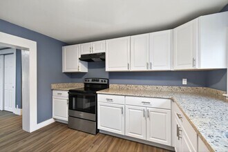 820 S River St in Franklin, OH - Building Photo - Building Photo