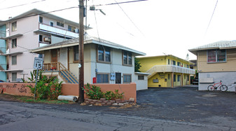 727 Mahiai St Apartments