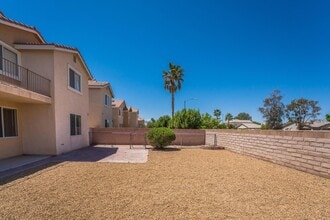 4828 Whisper Lake Dr in Las Vegas, NV - Building Photo - Building Photo