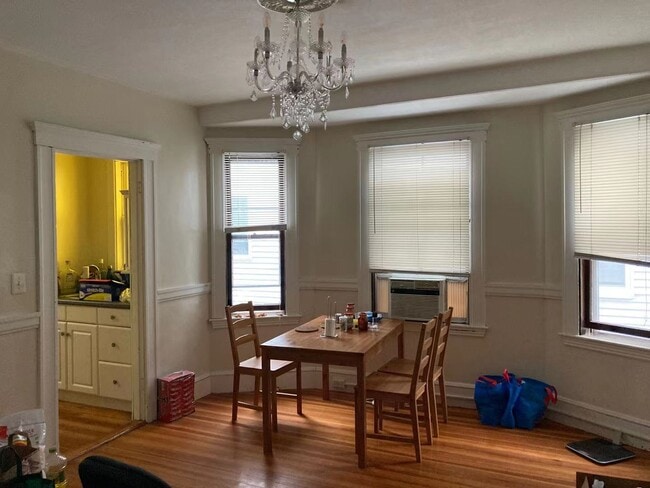 6 Edwin St, Unit 2