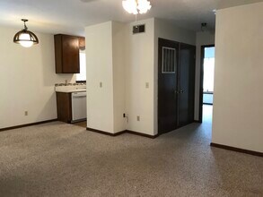 2013 Rickards Rd in Tallahassee, FL - Building Photo - Building Photo