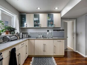 1009 NE Lowry Ave in Minneapolis, MN - Building Photo - Building Photo