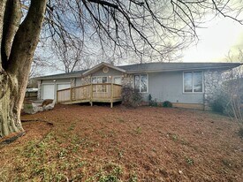 3116 Countryside Ct in Springfield, MO - Building Photo