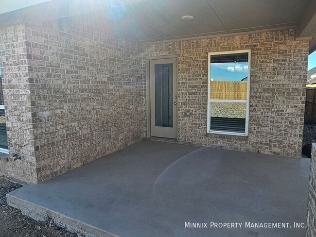 1637 Wrigley Dr in Odessa, TX - Foto de edificio - Building Photo