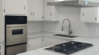 716 Glenway Dr, Unit 1 in Inglewood, CA - Building Photo