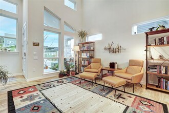 9720 Evening Canopy Dr in Manor, TX - Building Photo - Building Photo