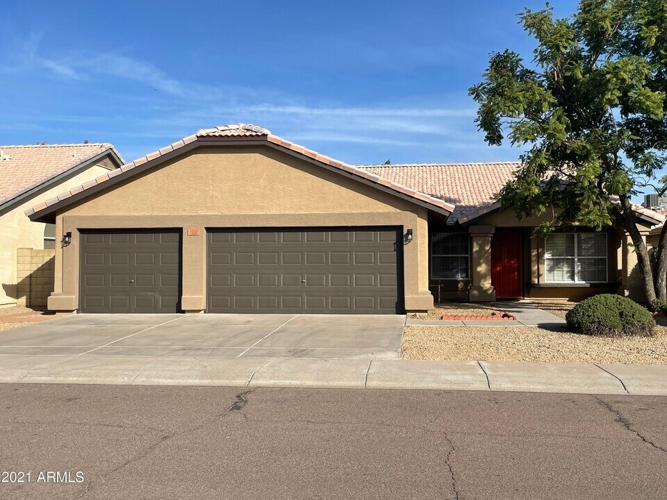 4532 E St John Rd in Phoenix, AZ - Building Photo