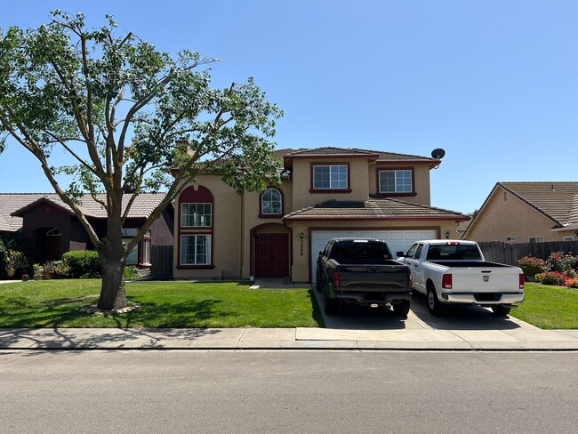 property at 2808 Medinah Way