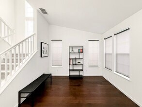 640 Granite Ln in Fairfield, CA - Foto de edificio - Building Photo