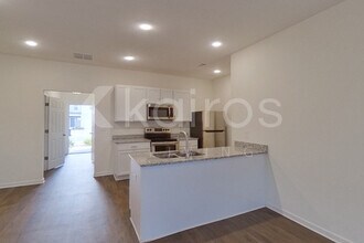 214 Long Is Dr in Euharlee, GA - Foto de edificio - Building Photo