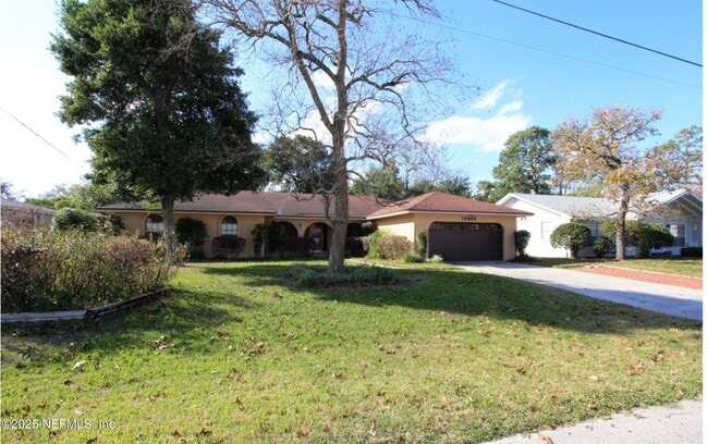 12352 Toucan Dr