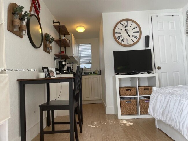 property at 1222 Pizarro St