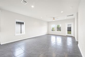 18906 Allendale Frst Dr in Richmond, TX - Building Photo - Building Photo