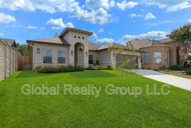 property at 2675 Fairwood Dr