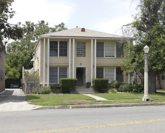 4279 Tujunga Ave in Studio City, CA - Building Photo - Building Photo