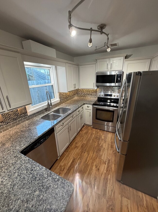 3411 Cedarcrest Cir, Unit 462 in Birmingham, AL - Foto de edificio - Building Photo