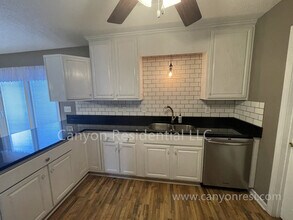 3750 Tulip Dr in Winston-Salem, NC - Building Photo - Building Photo