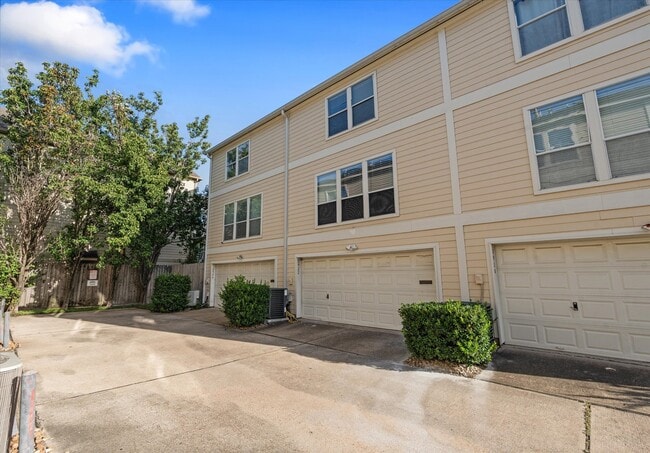 property at 2922 Crawford St