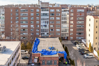 Larchmont Terrace in Larchmont, NY - Building Photo - Building Photo