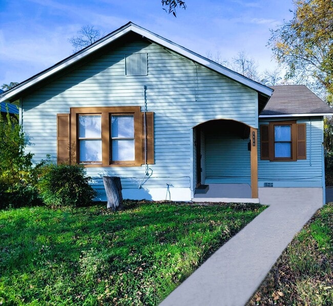 property at 1111 Gibbs St
