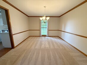 2436 Putnam Dr in Naperville, IL - Building Photo - Building Photo