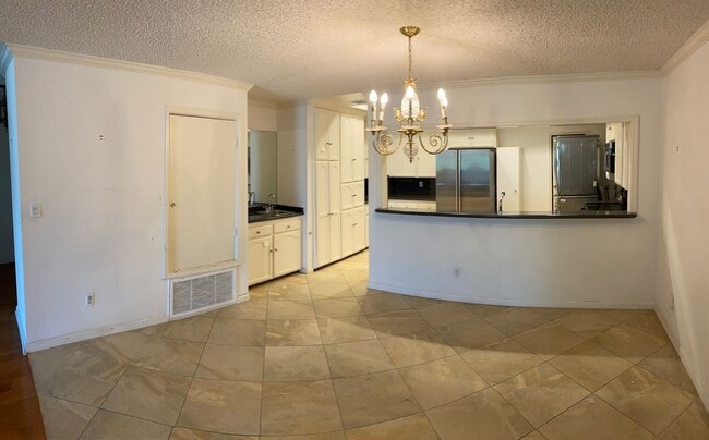 450 S Maple Dr in Beverly Hills, CA - Building Photo - Building Photo