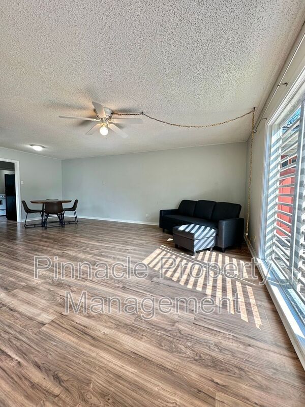 310 S Van Buren St in San Angelo, TX - Building Photo - Building Photo