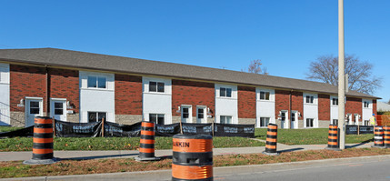 Ridgedale Student Residences in St Catharines, ON - Building Photo - Building Photo