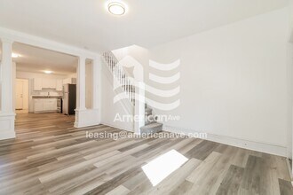 234 N Hobart St in Philadelphia, PA - Foto de edificio - Building Photo