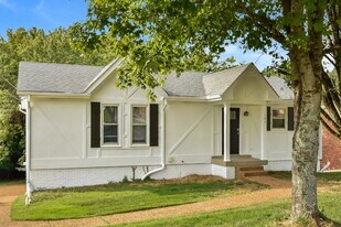 183 Township Dr in Hendersonville, TN - Building Photo