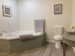 1220 Morningside Cir in Kingsport, TN - Building Photo - Building Photo
