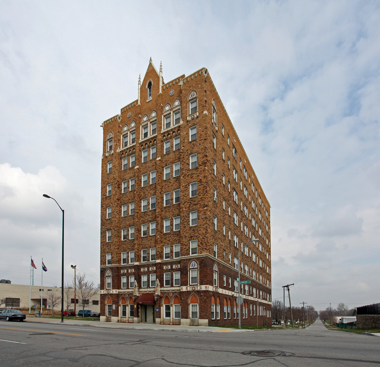 Mayfair Apartments in Kansas City, MO - Foto de edificio