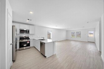 2219 Creekside Stables Rd in League City, TX - Building Photo - Building Photo