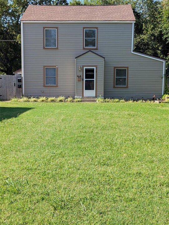 518 Iowa St in Norman, OK - Building Photo